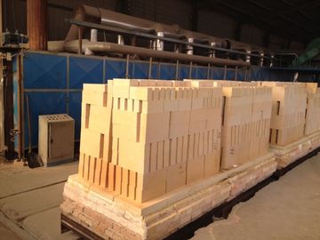 65% High Alumina Refractory Brick Anti Stripng Thermal Insulating For Glass Kiln