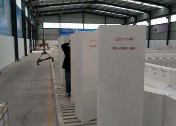 High Grade Fused Cast Kiln Refractory Bricks Customized Size For Glass Furnace